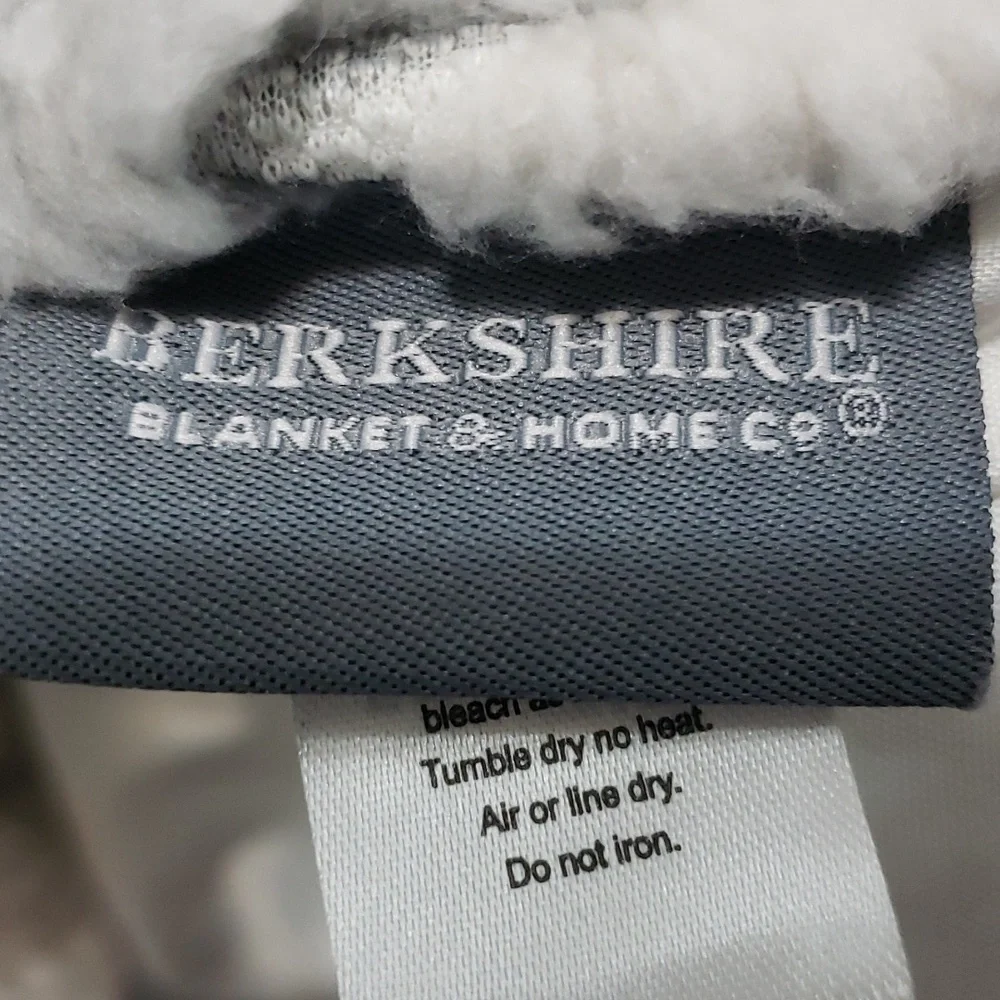 Berkshire Blanket 56